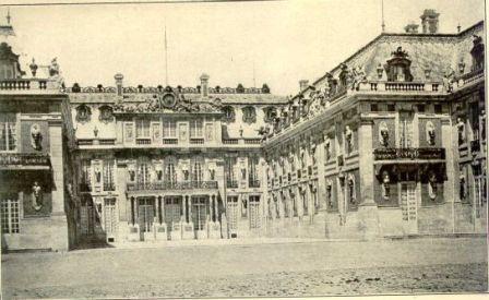 Palace of Versailles front view History of Project Management